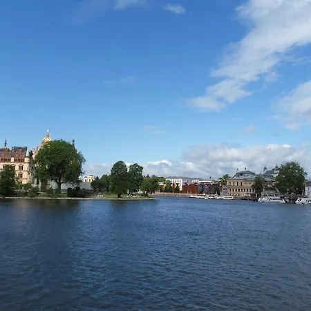 Apartment Park Am Schweriner See, Schwerin, Cleaning Included *