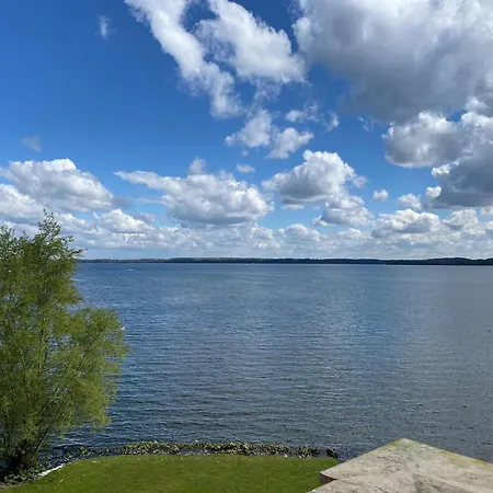 Park Am Schweriner See, Schwerin, Cleaning Included Apartment Schwerin (Mecklenburg-Vorpommern)